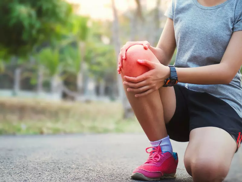 Knee Pain Treatment Near Me in Natrona Heights, PA. Chiropractor For Runner's Knee Pain Relief.